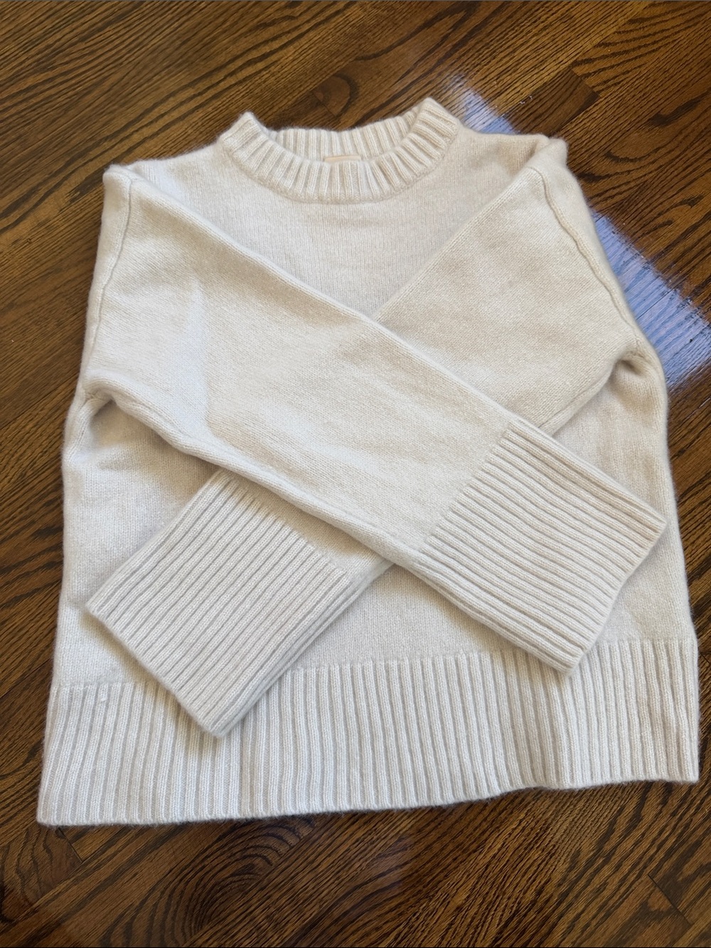 H&M Cream Cashmere/Wool Blend Sweater - XS